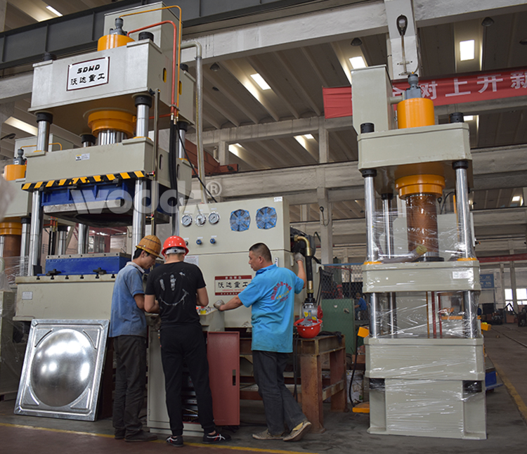 不鏽鋼水箱拉伸機價格 不鏽鋼水箱拉伸機價格