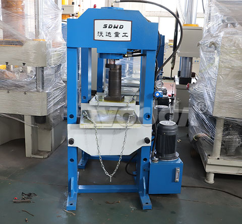 龍門液壓機實物圖