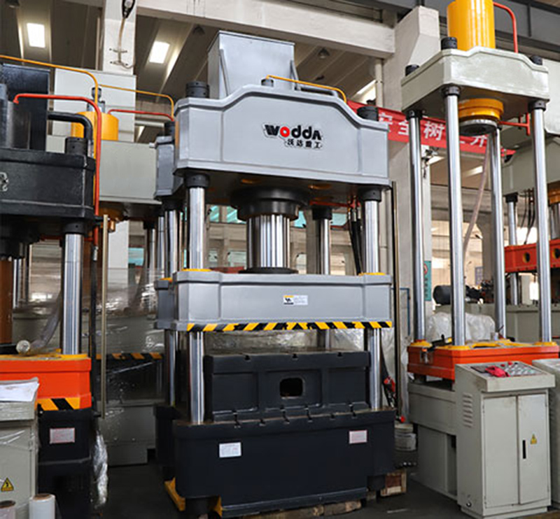 315噸三梁四柱液壓機 315噸三梁四柱液壓機