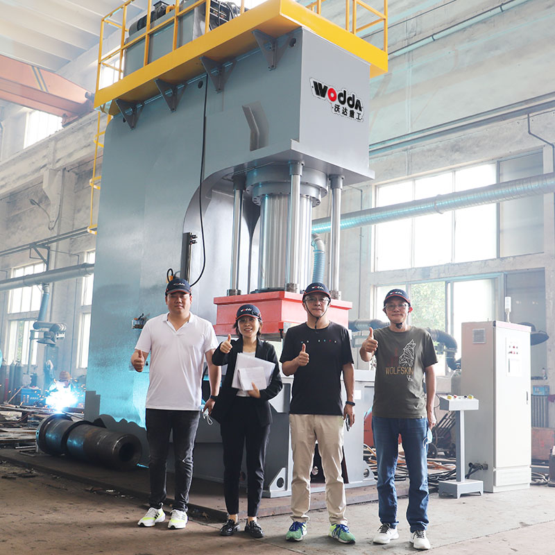 630噸單臂油壓機 630噸單臂油壓機