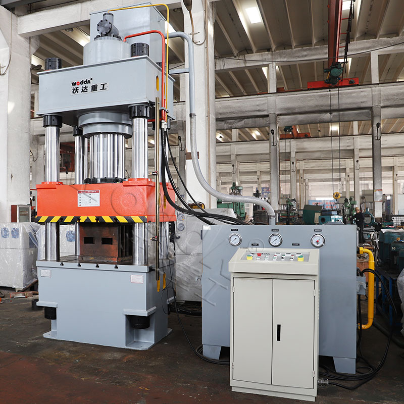 500噸四柱液壓機 500噸四柱液壓機