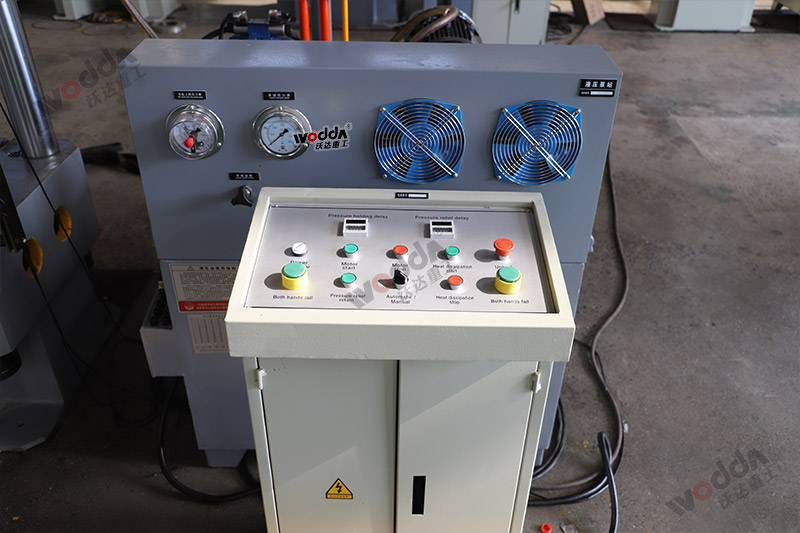 315噸不鏽鋼拉伸成型液壓機 315噸不鏽鋼拉伸成型液壓機