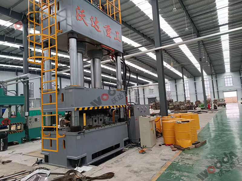 800噸汽車配件液壓機 800噸汽車配件液壓機