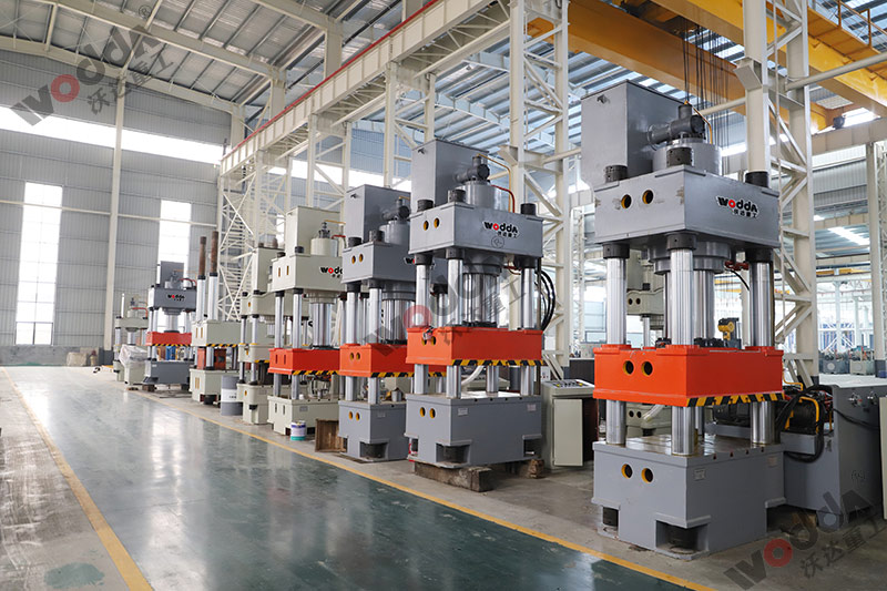 四柱液壓機廠家哪家好? 四柱液壓機廠家哪家好?