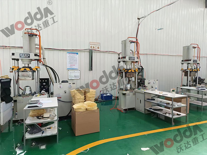 滕州凱夫拉防彈頭盔液壓機廠家 滕州凱夫拉防彈頭盔液壓機廠家