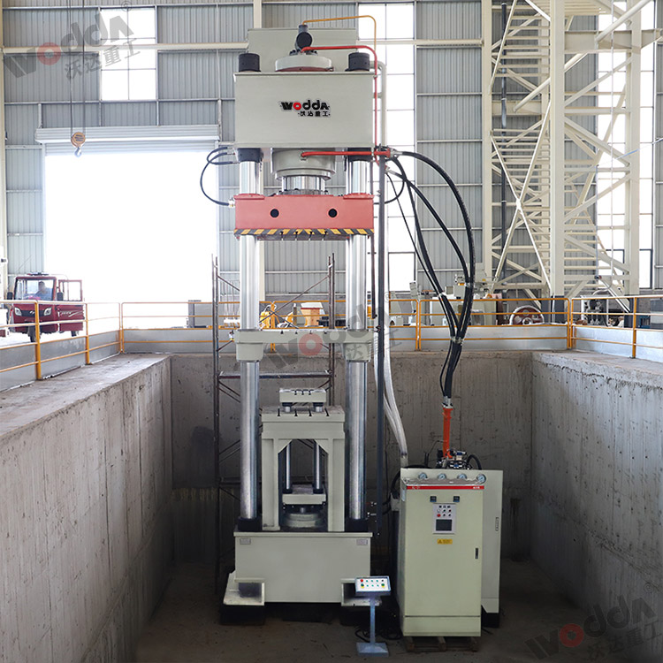 800噸匣缽液壓機(圖2).jpg 800噸匣缽液壓機(圖2).jpg