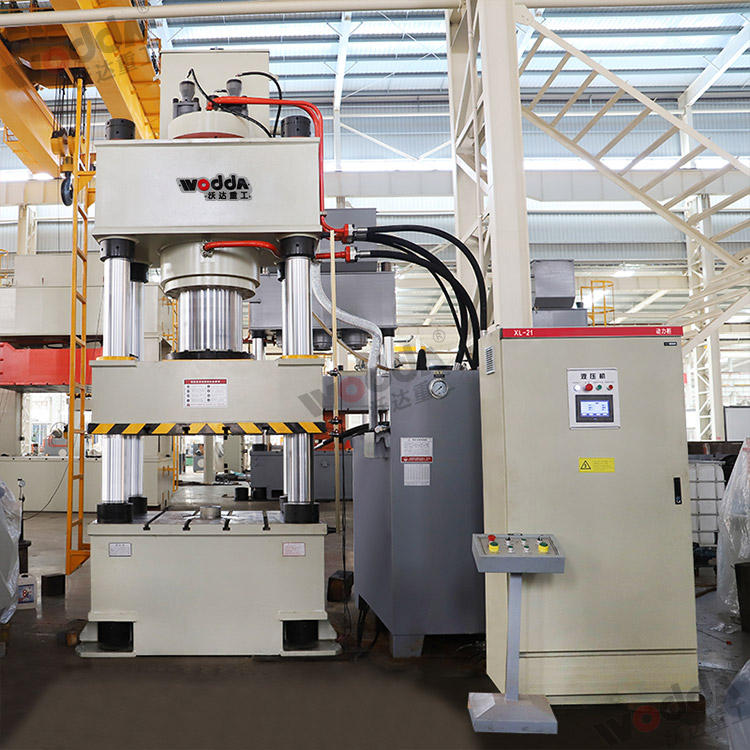 500噸四柱液壓機(伺服) 500噸四柱液壓機(伺服)