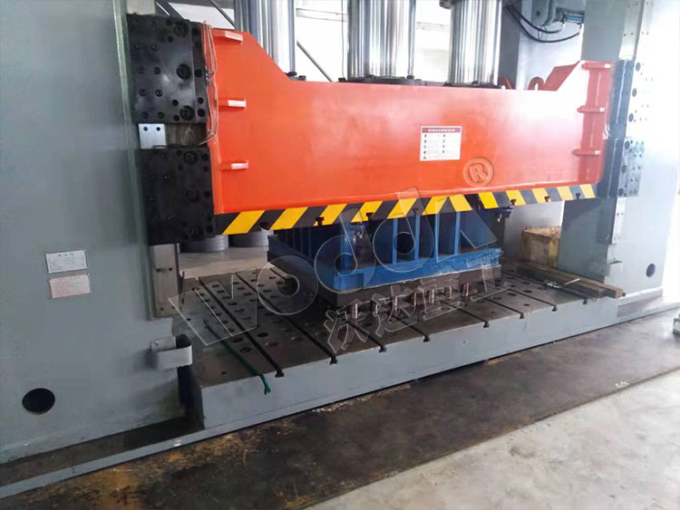 1000噸框架式液壓機拉伸金屬薄闆 1000噸框架式液壓機拉伸金屬薄闆