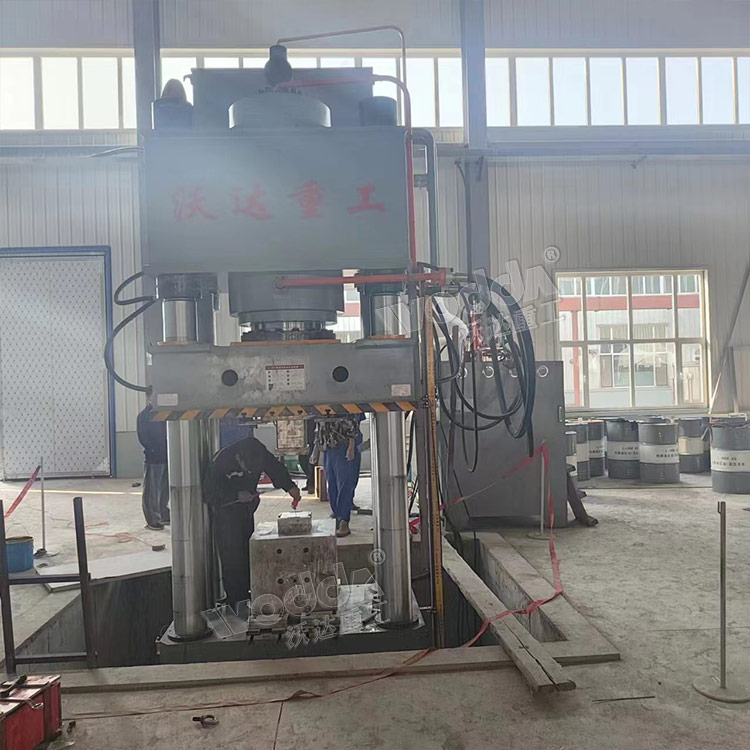 800噸匣缽液壓機 800噸匣缽液壓機