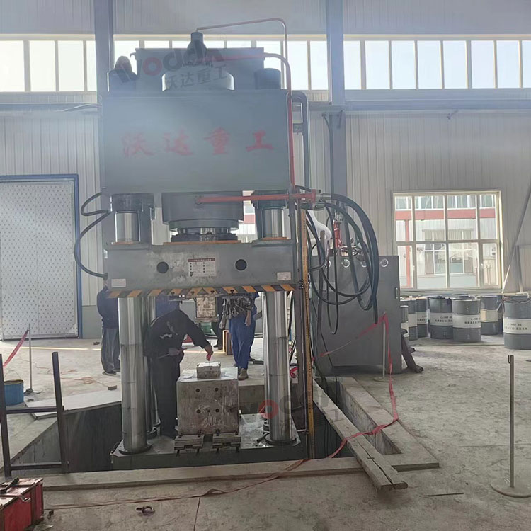 800噸石墨匣缽液壓機 800噸石墨匣缽液壓機