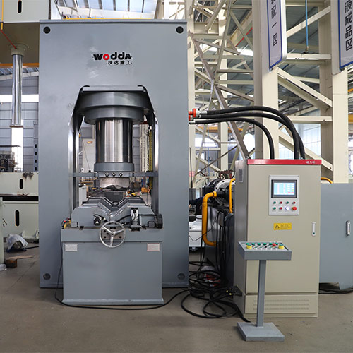 1200噸龍門(men)式校直機