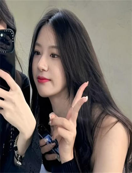 熔毁：分析辐射泄漏评价对比：专业影评与观众口碑差异